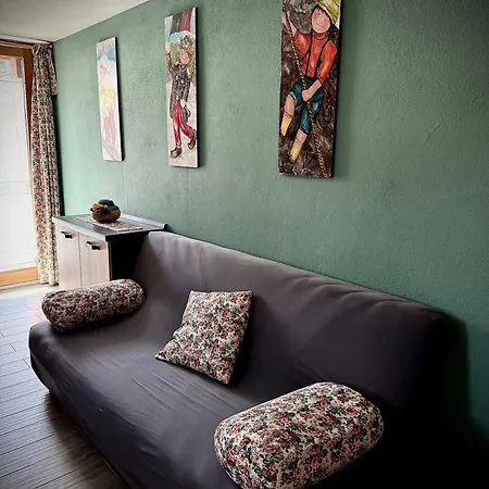 La Maison Du Faux Monneyeur *