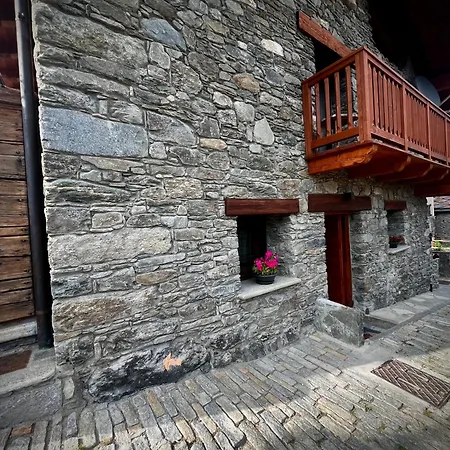 La Maison Du Faux Monneyeur *